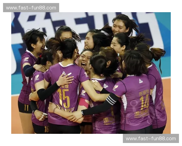 巅峰之巅：天津女排对阵上海女排，这场“世纪对决”究竟谁能问鼎王座？
